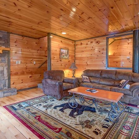 גטלינבורג Standing Bear Lodge מראה חיצוני תמונה