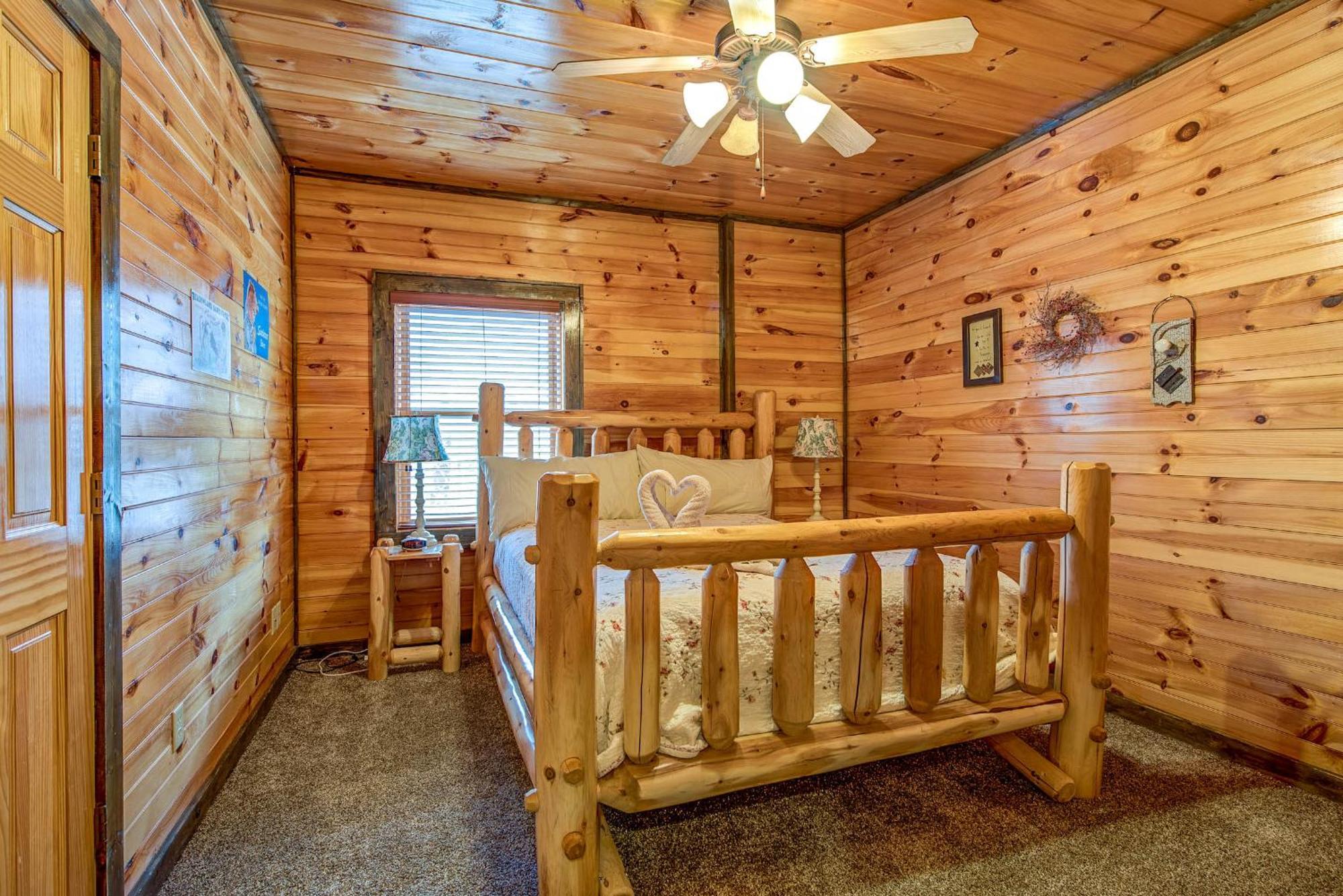 גטלינבורג Standing Bear Lodge מראה חיצוני תמונה