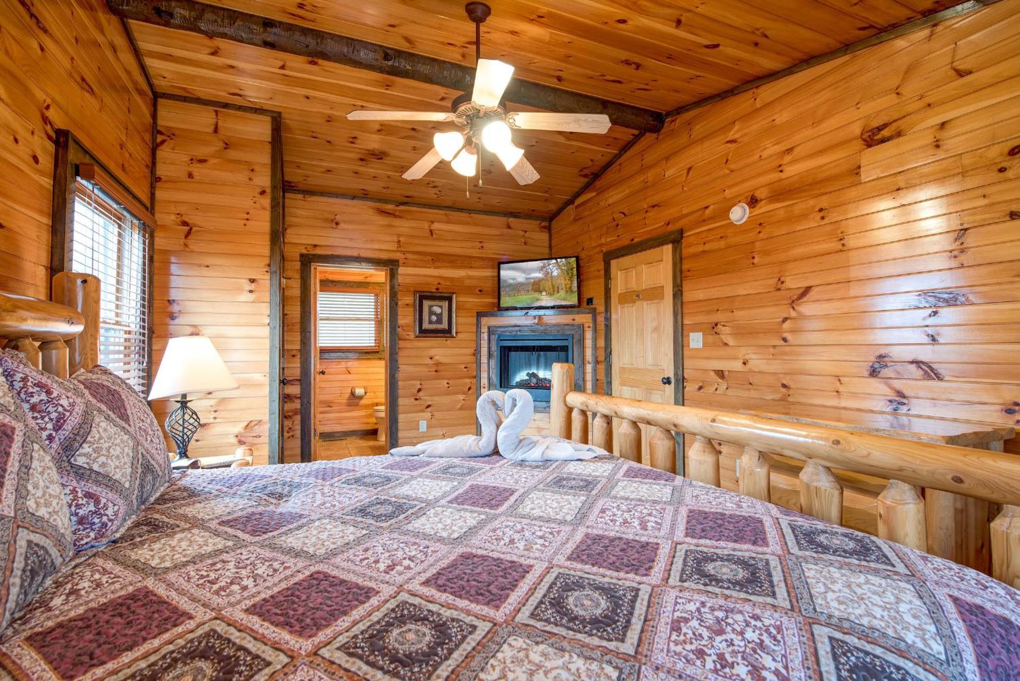 גטלינבורג Standing Bear Lodge מראה חיצוני תמונה