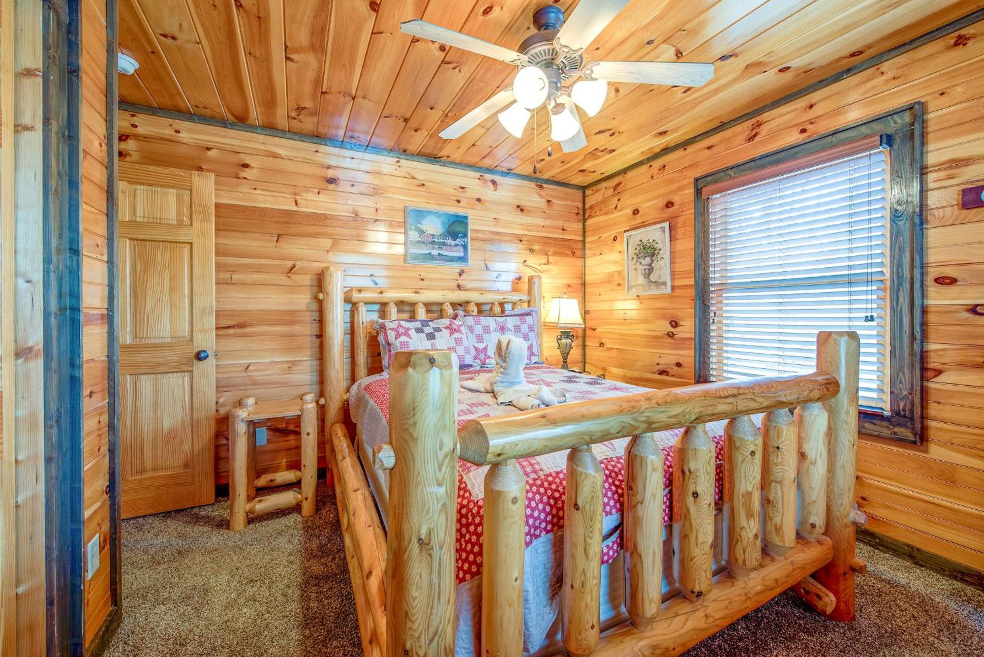 גטלינבורג Standing Bear Lodge מראה חיצוני תמונה
